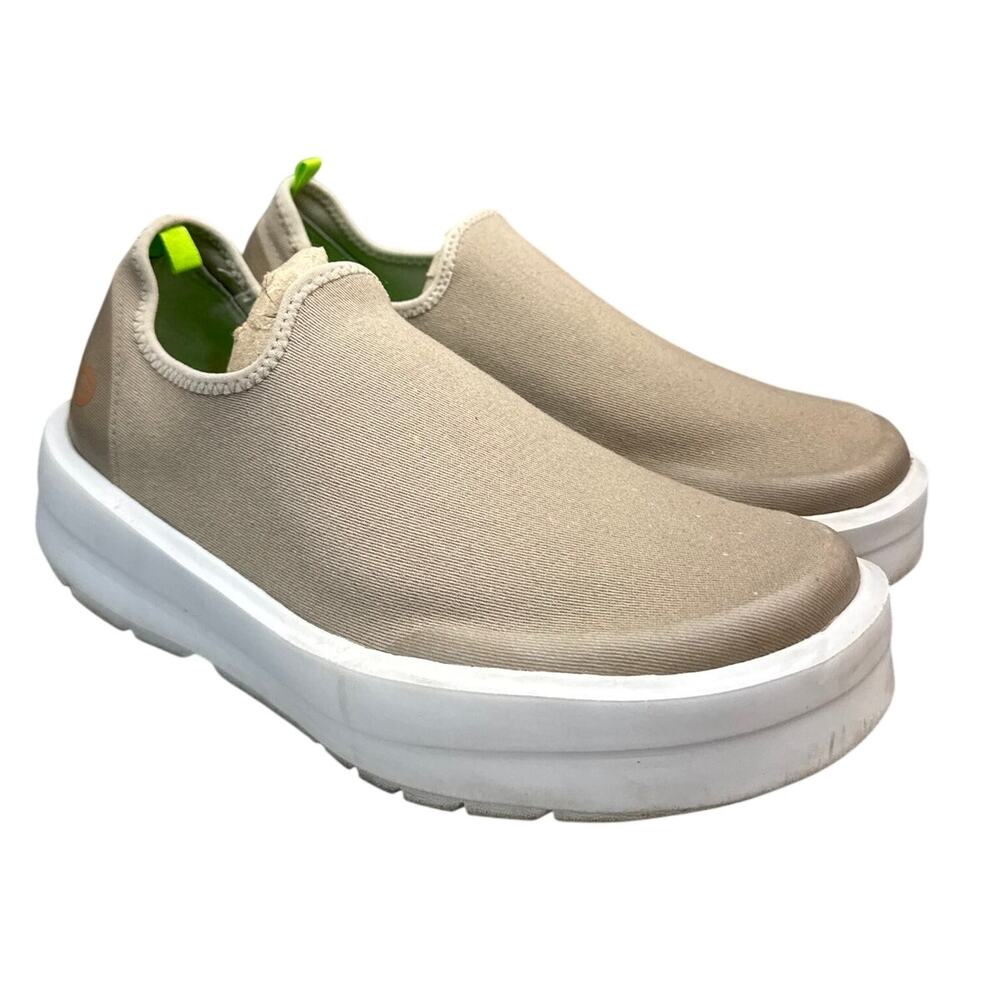 OOFOS OOmg eeZee Taupe Slip On Low Recovery Shoe Thick Sole Sneaker Women 10